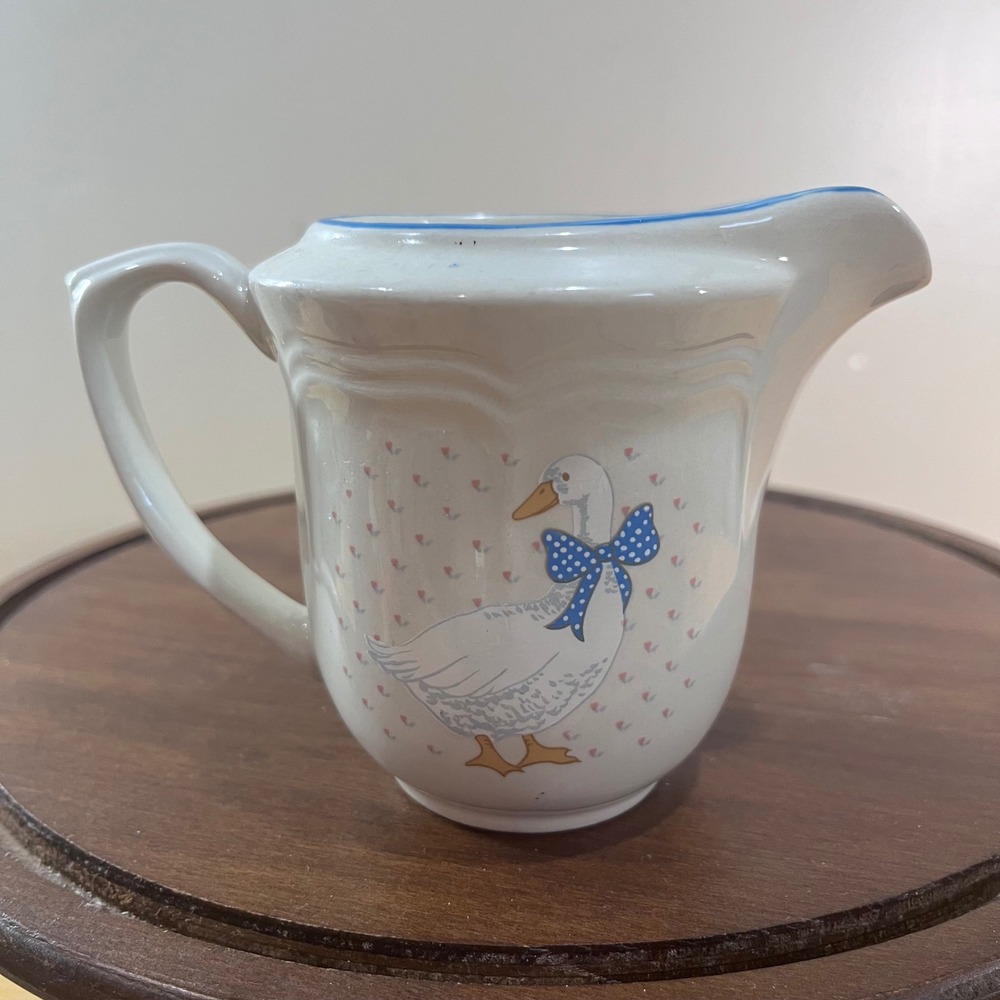 Tienshan Creamer Pitcher Aunt Rhody White Excellent Vtg Country Goose Stoneware